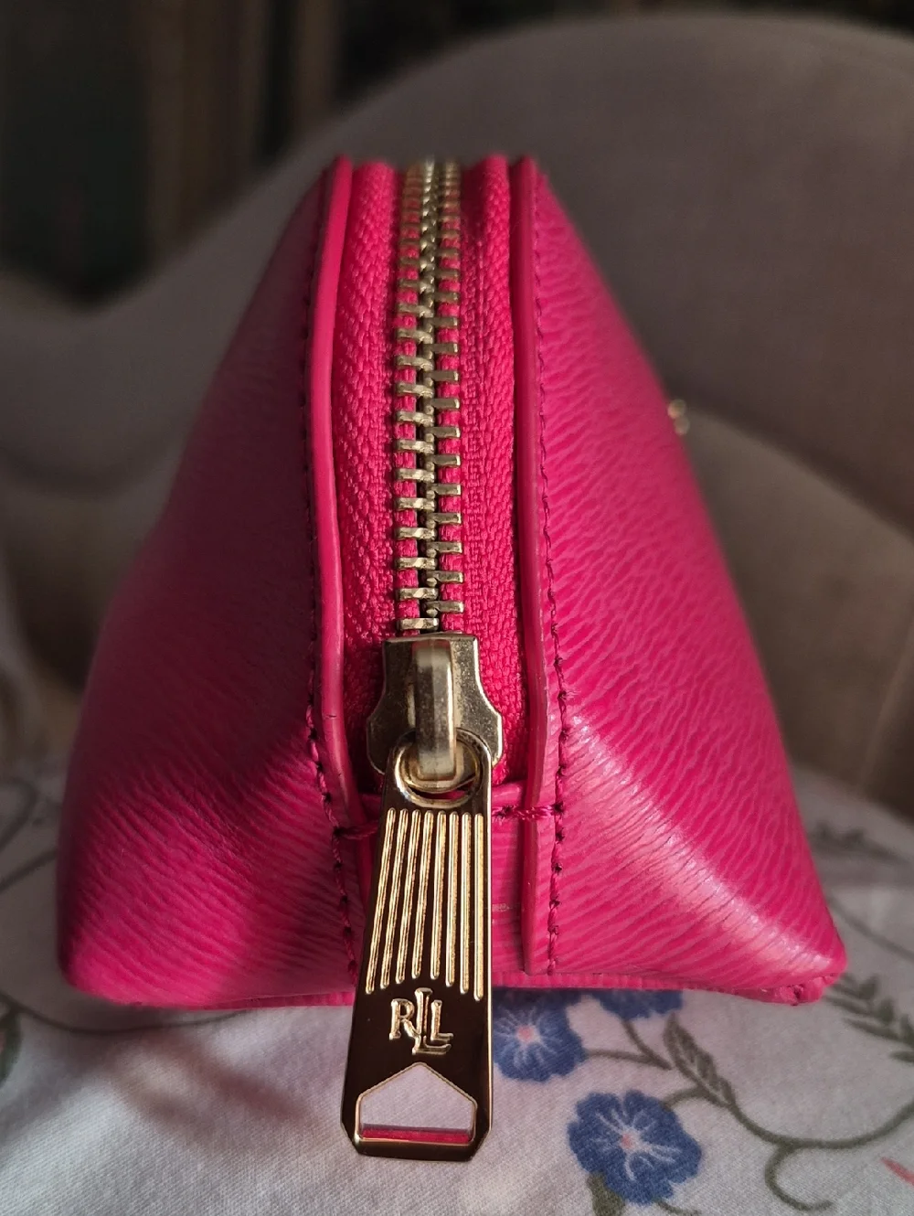 Vintage Lauren Ralph Lauren Pink Sloan Street Trangle Cosmetic Make-Up Bag Case
